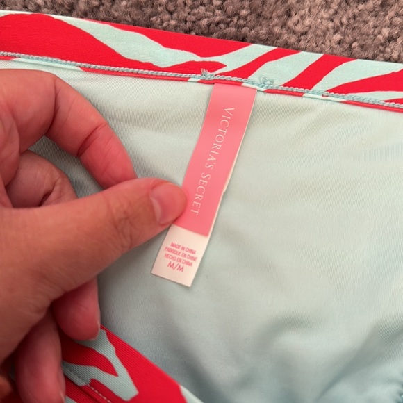 Victoria’s Secret bikini size M - Picture 2 of 9